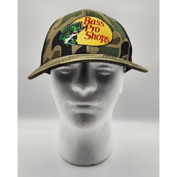Bass Pro Shops Vintage Men's Camo Leaping Bass Logo Trucker Cap Green - Picture 1 of 14